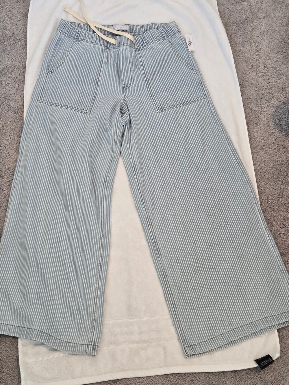 GAP Light Blue & White Pinstripe Wide-Leg Jeans